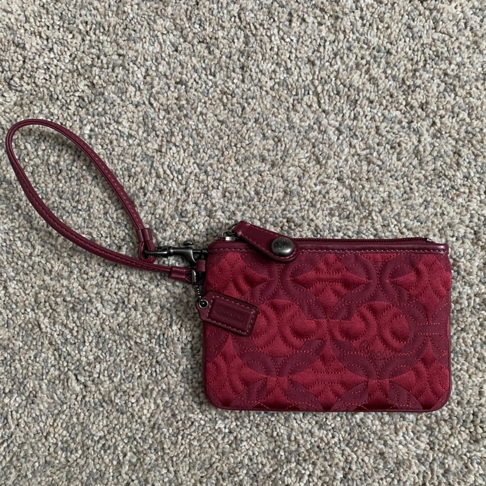 Coach • Maroon Stitched Wristlet